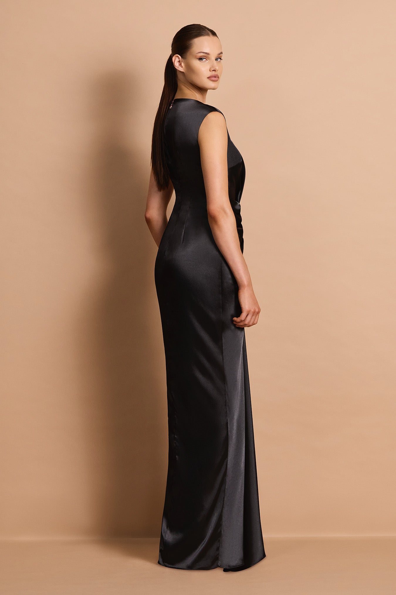 HARLOW-HIGH-NECK-MAXI_BLACK_3