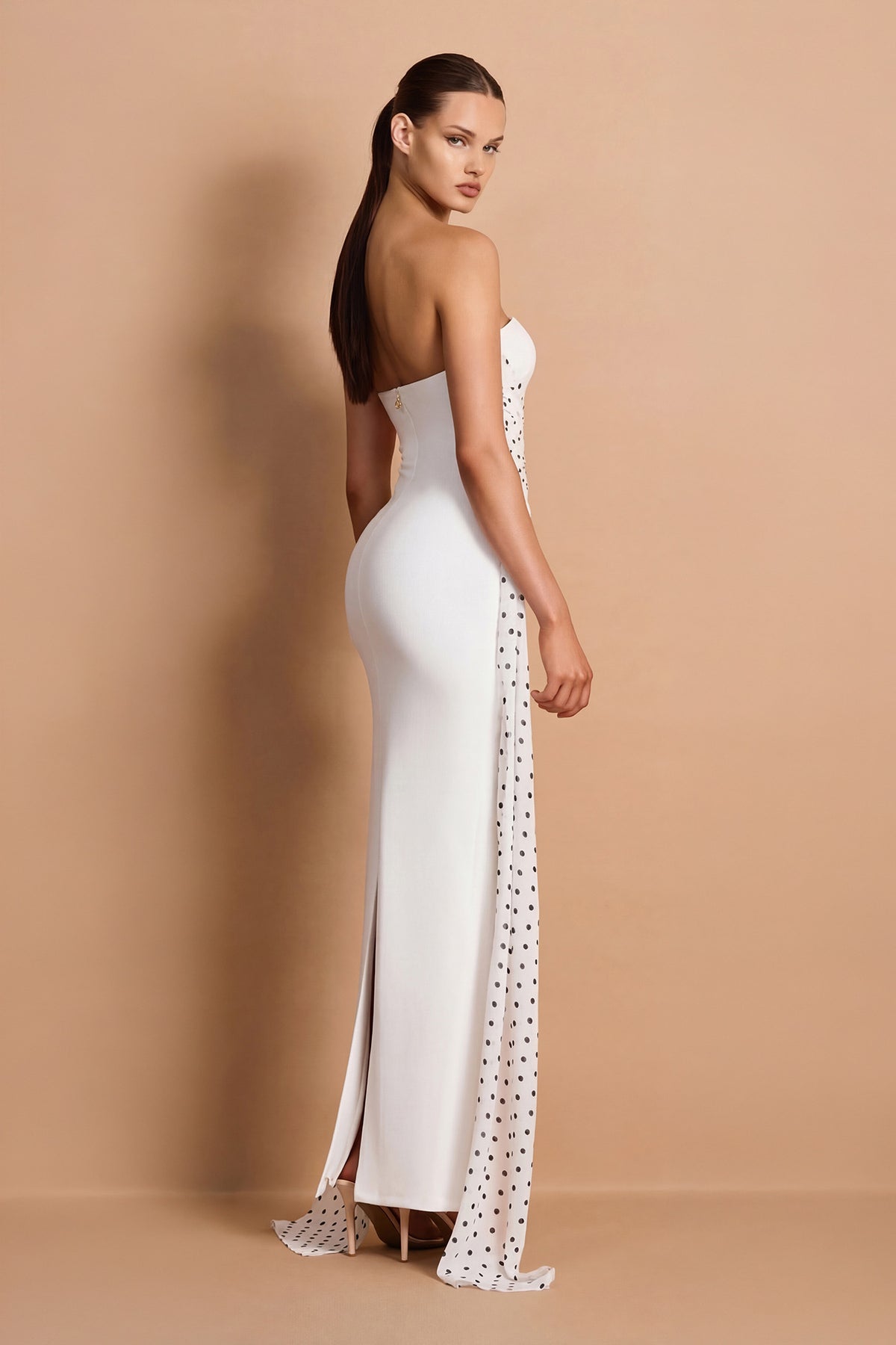 PALOMA-STRAPLESS-MAXI-WHITE_3