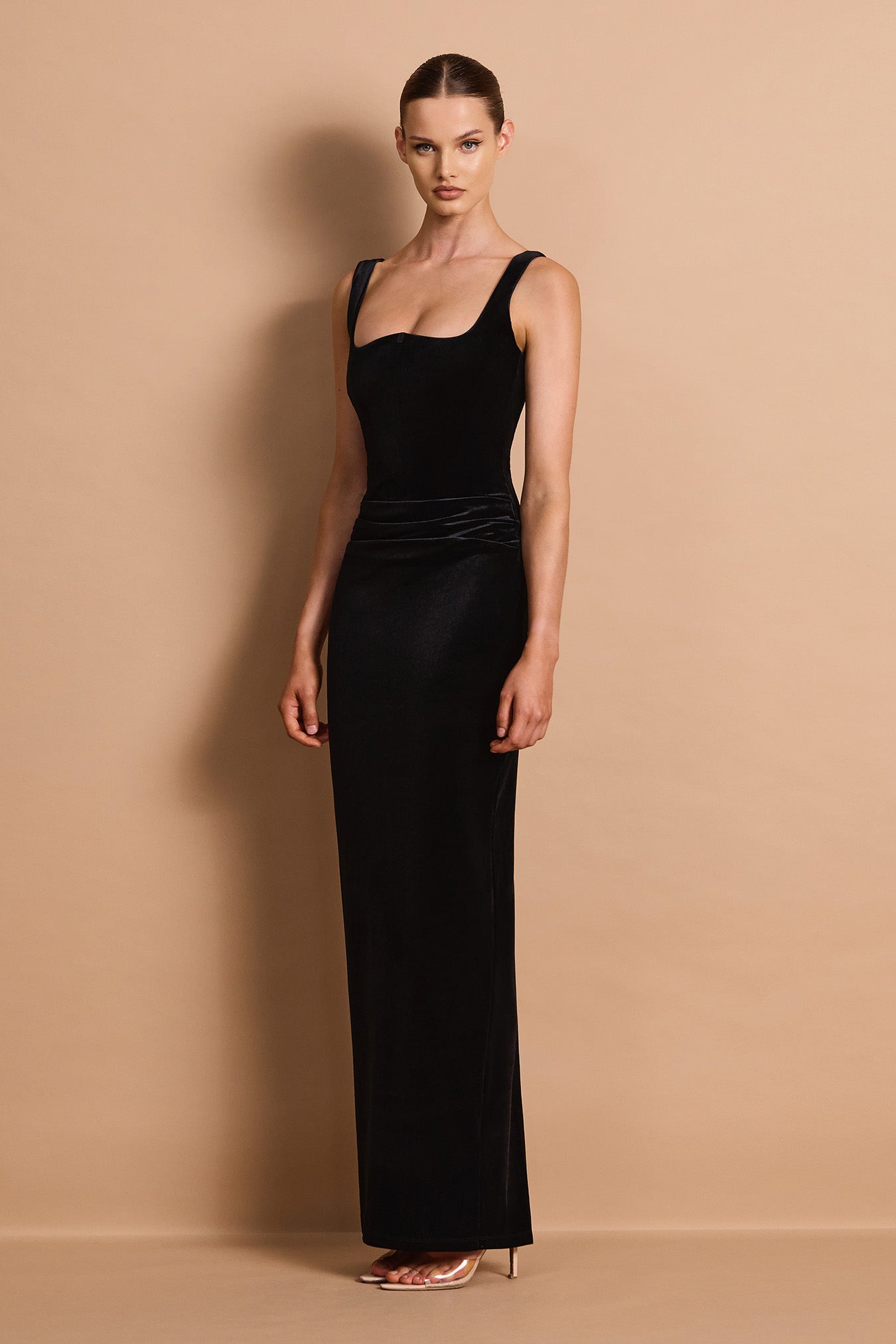 VEDA-MAXI_BLACK_2